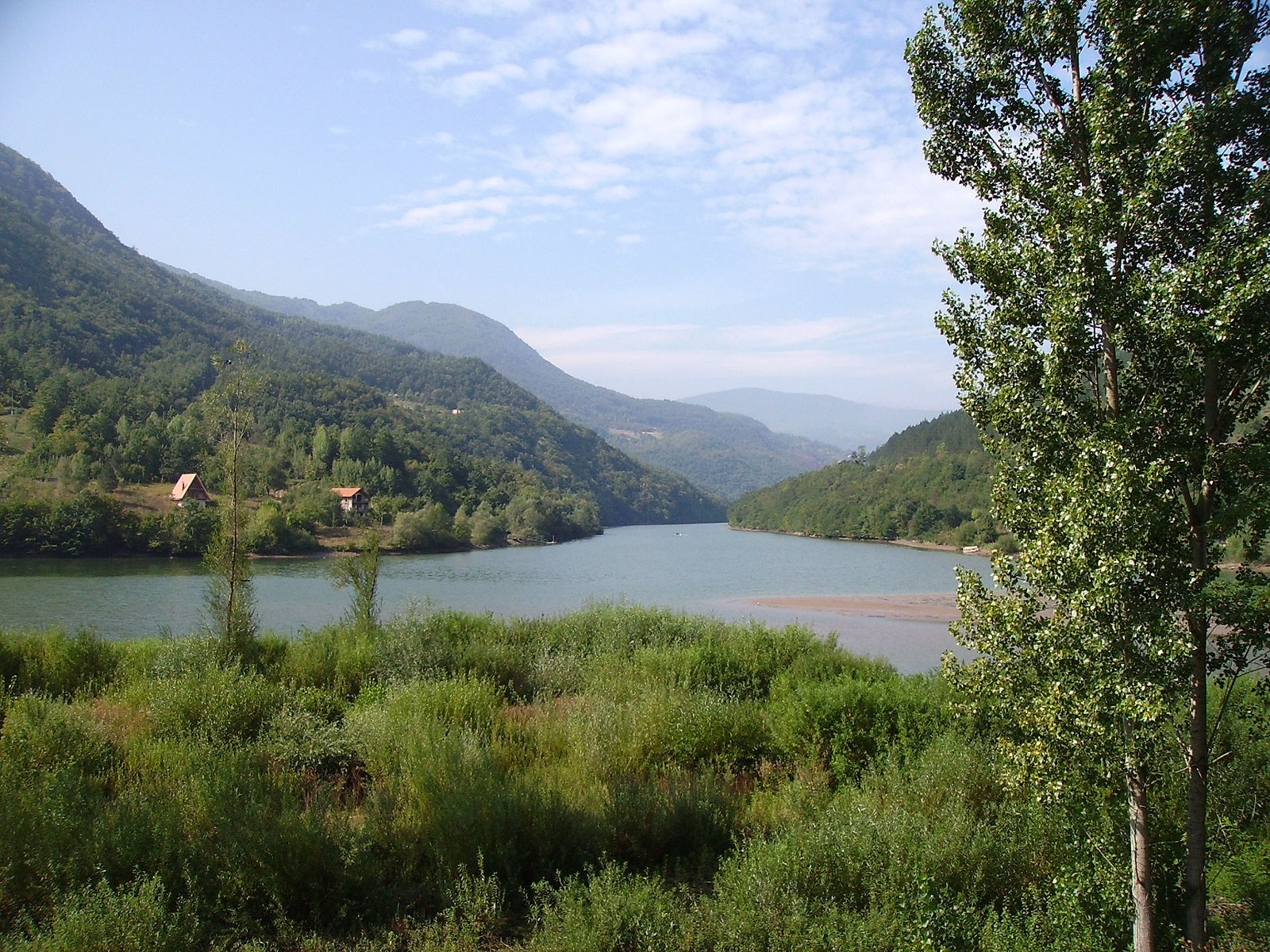Ustiprača (Устипрача) (Photo license CC-BY-SA 3.0)